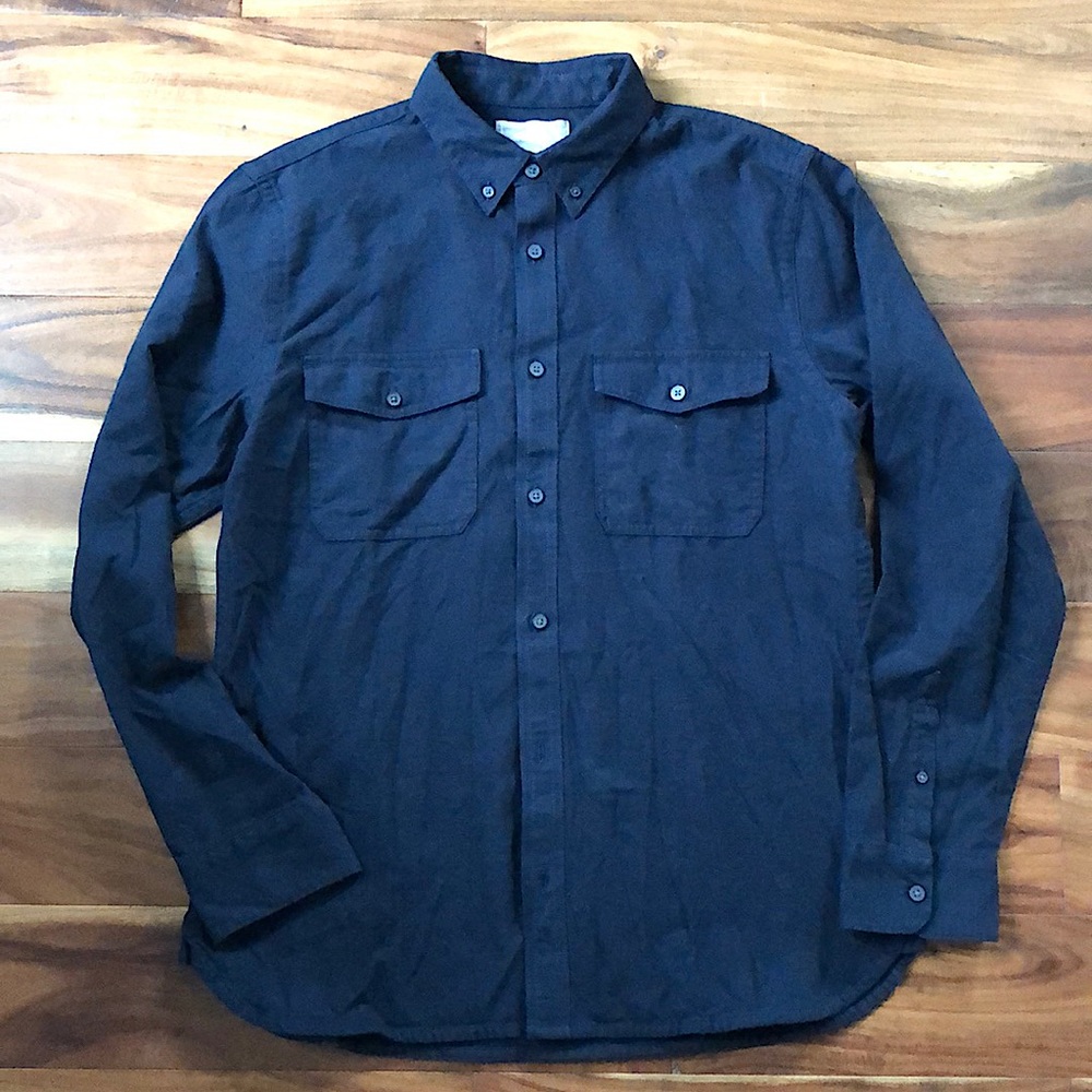 Everlane navy flannel. Size L, new with tags runs a slim.
